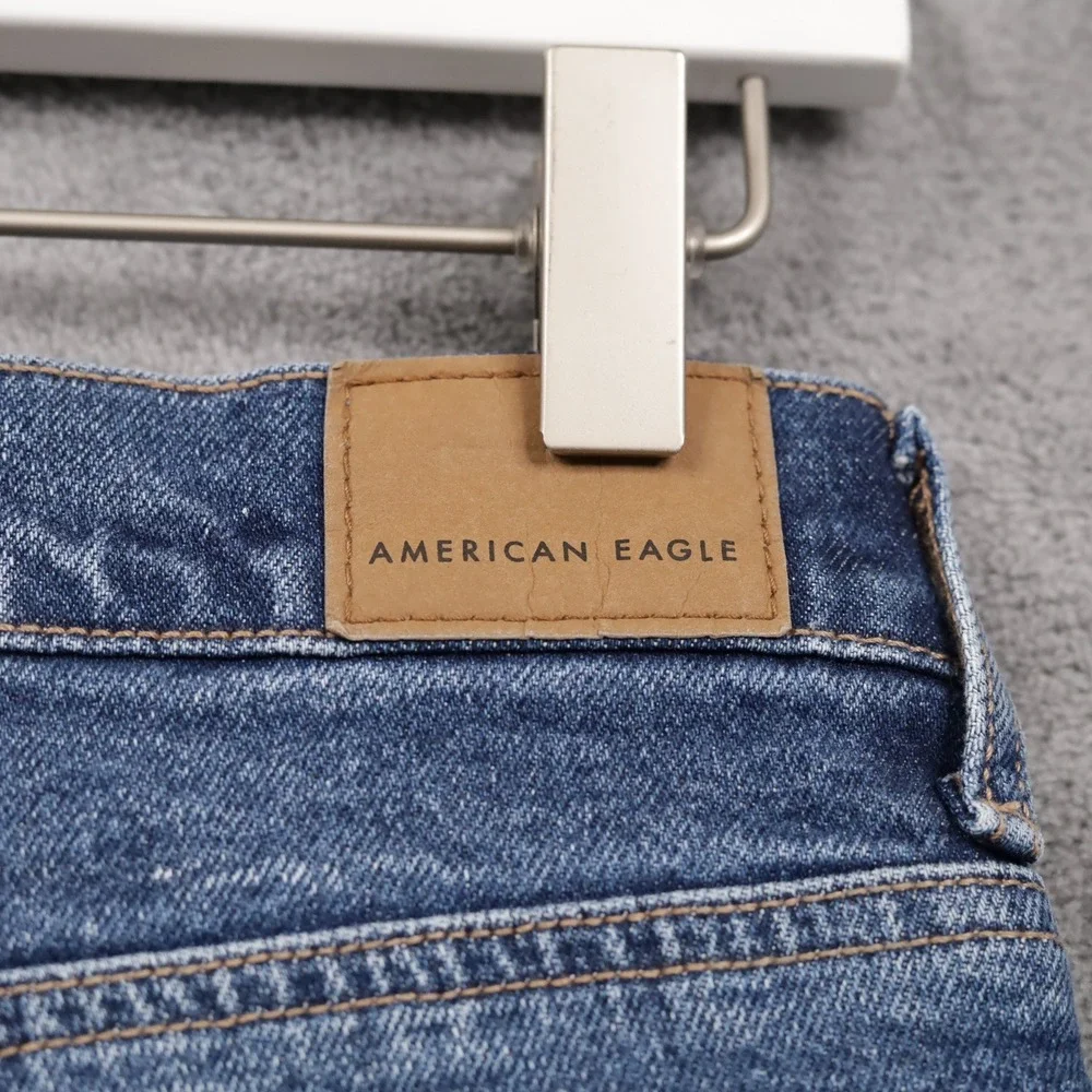 AMERICAN EAGLE 8 Inch Perfect Bermuda Short High Rise STRIGID Denim Blue 000 NWT - Picture 5 of 9